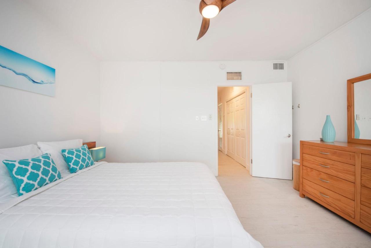 Beach Living At Island Pine Villas Blse 조지 타운 외부 사진
